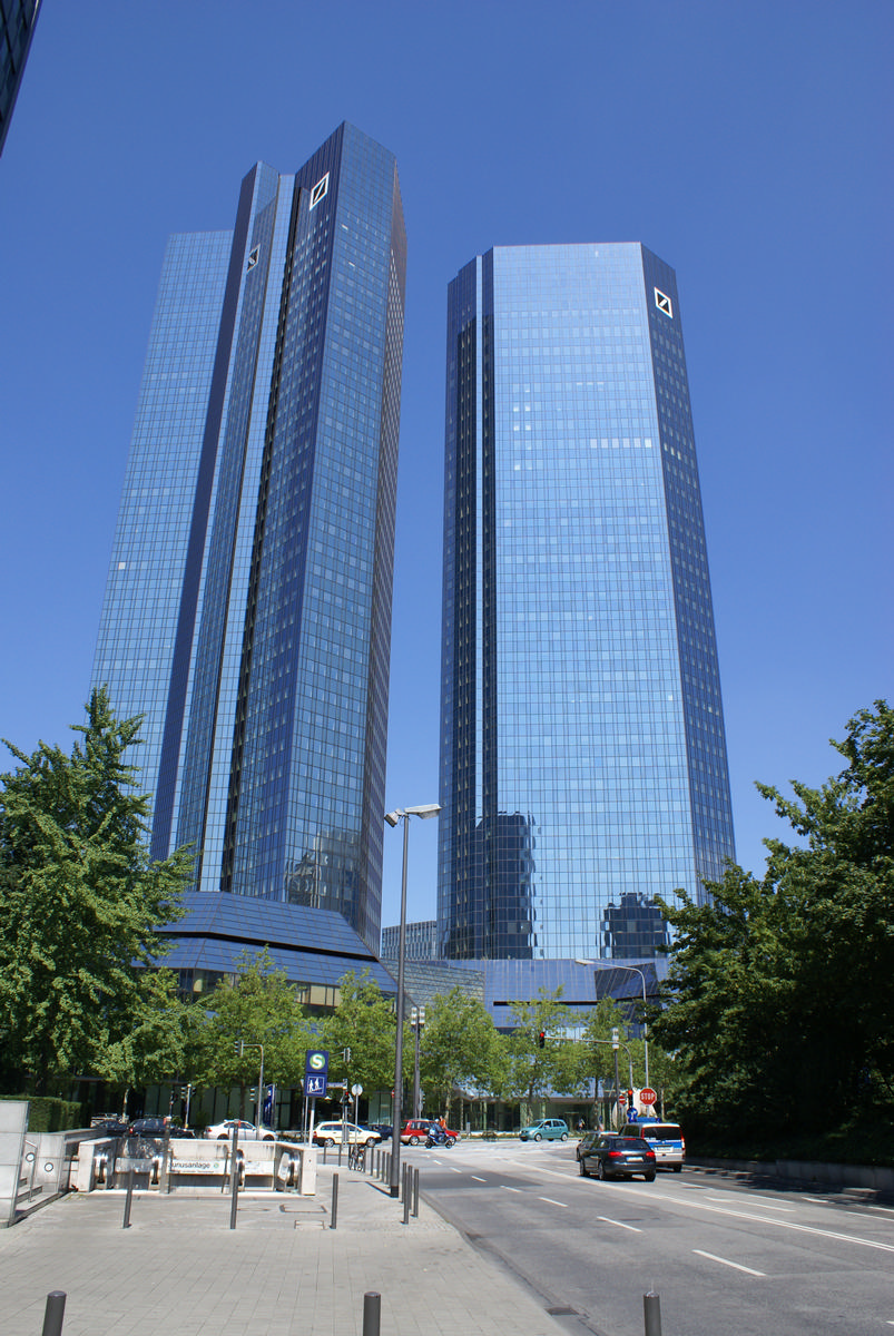 Deutsche Bank Headquarters (Frankfurt, 1984) | Structurae